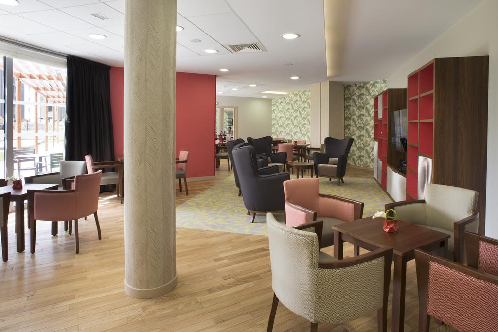 Aparthotel Domitys Le Palmier Du Roi Pau Pokoj fotografie